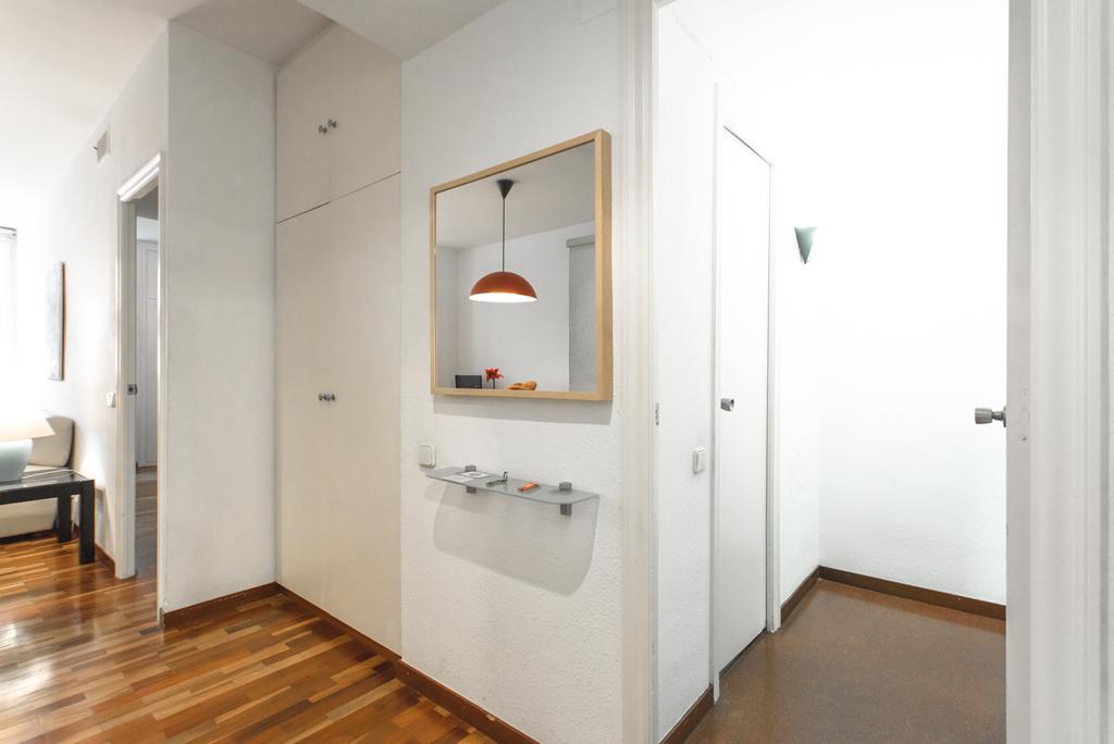 Sweet Bcn Apartments Barcelona Eksteriør bilde